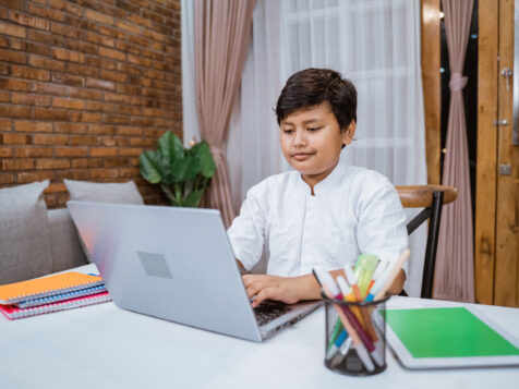 memorize-quran-online-in-singapore {{brizy_dc_image_alt imageSrc=